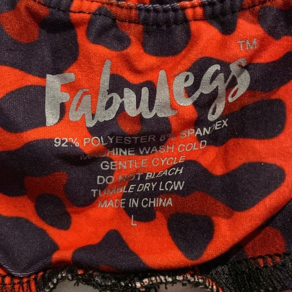 Fabulegs- Large Leggings in Red Leopard 🐆 Print- New - Never Worn - Picture 5 of 7